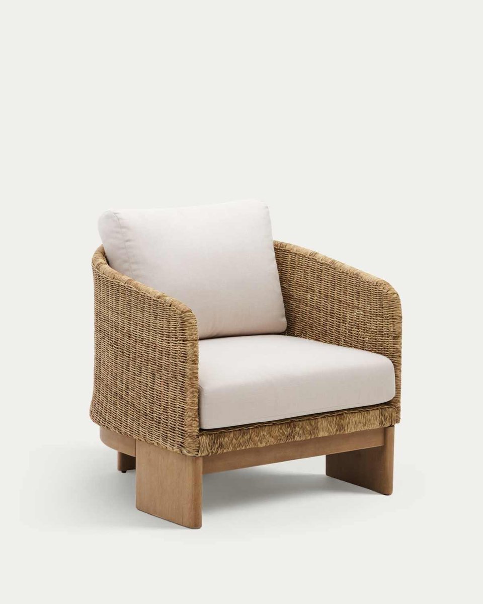 Butaca Xoriguer de ratán sintético y madera maciza de eucalipto FSC 100%