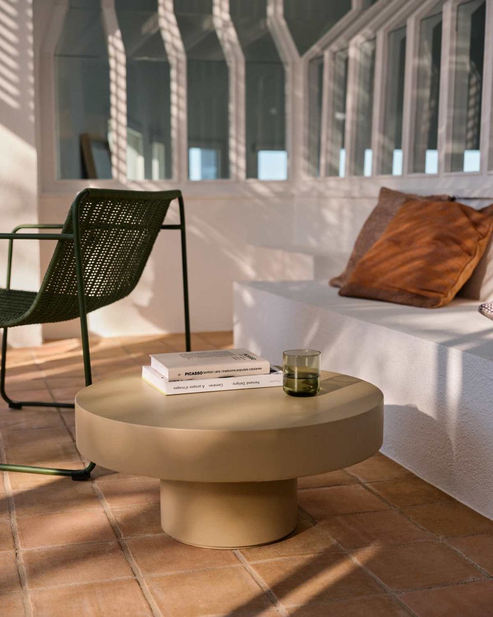 Mesa de centro Aiguablava de cemento beige Ø 66 cm