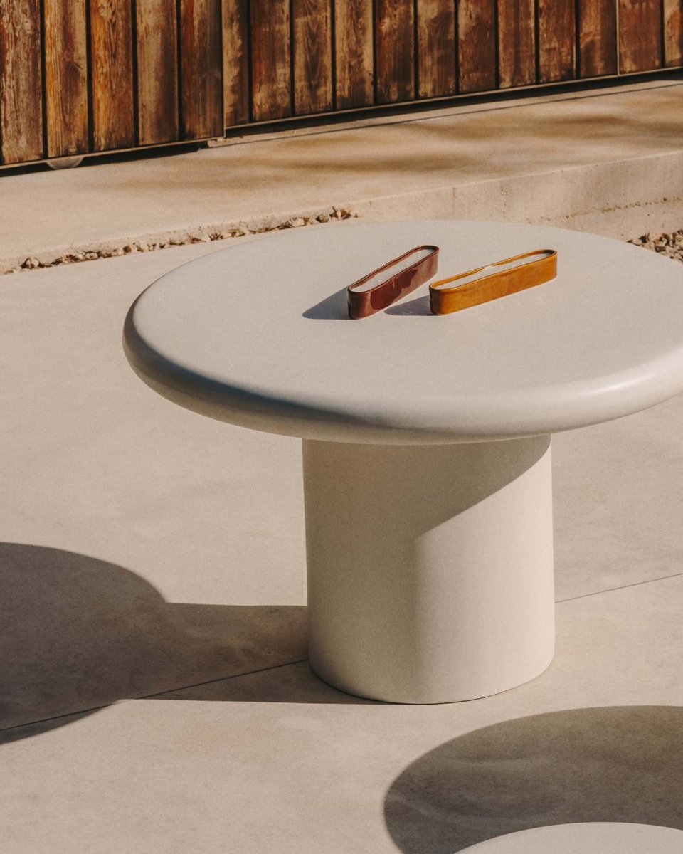 Mesa redonda Addaia de cemento blanco Ø90 cm