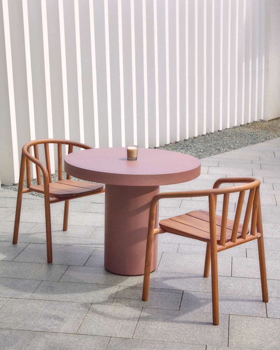 Mesa redonda Aiguablava de cemento terracota Ø 90 cm