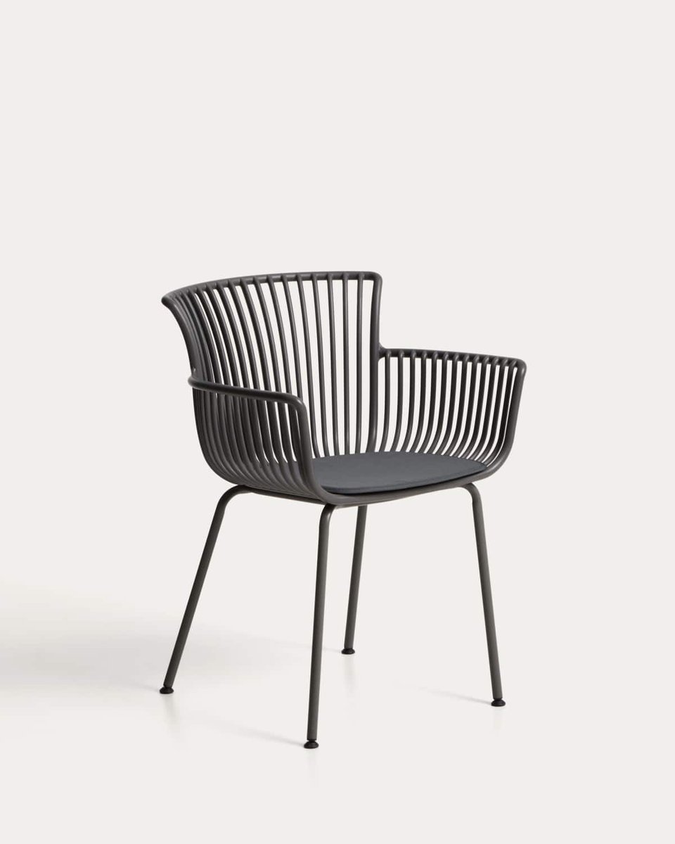 Silla de exterior Surpika con patas de acero grafito