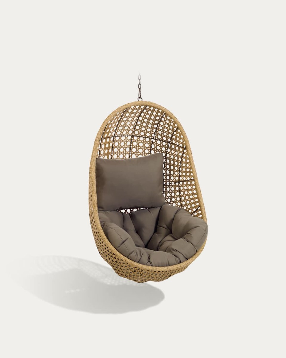 Sillón colgante Cira con acabado natural