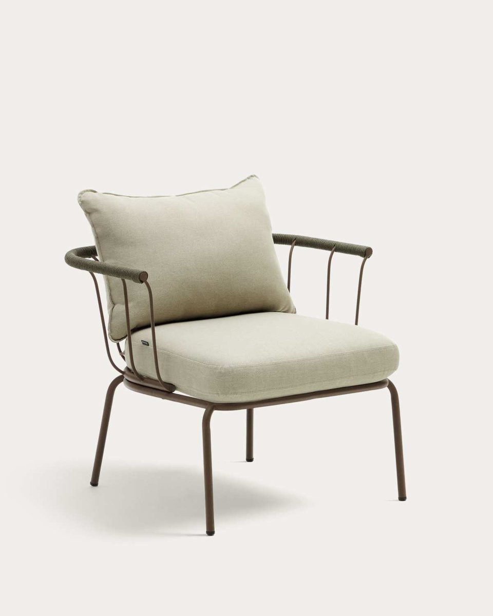 Sillón Salguer de cuerda verde y acero con acabado pintado marrón